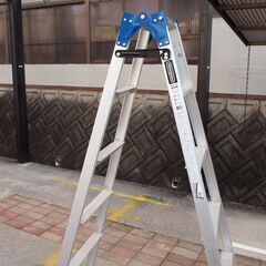 アルミ脚立2本セットで格安販売します！の画像