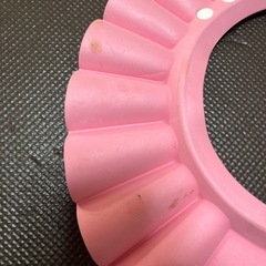 シャンプーハット　ピンク　西松屋の画像