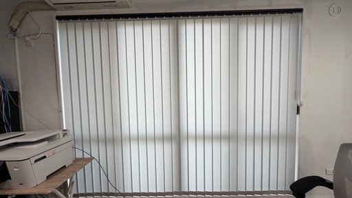 バーチカルブラインド　縦型ブラインド