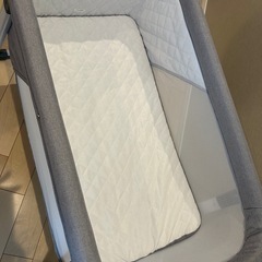 YATOMI 2in1 リビング　ベビーベッドの画像