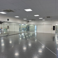 バレエを基礎とした柔軟やリズムダンスを楽しくやりましょう🩰の画像