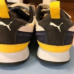 21.0㎝ SNOOPY×PUMAコラボ室内履きのみ　シューズの画像