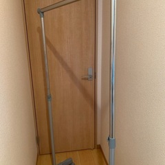 ハンガーラックの画像