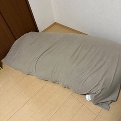 ヨギボー（Yogibo）縦長の画像