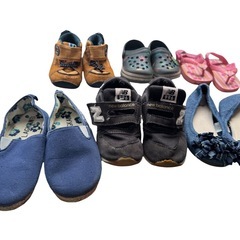 まとめてもらってくれる方子供靴〝0円〟で譲ります。の画像