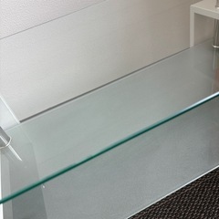 ガラスローテーブル 机 ホワイト 白の画像