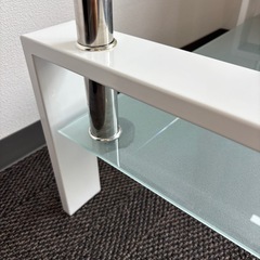 ガラスローテーブル 机 ホワイト 白の画像