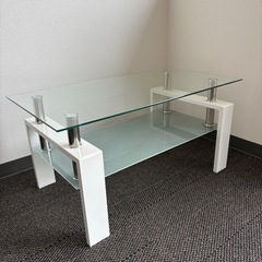 ガラスローテーブル 机 ホワイト 白の画像