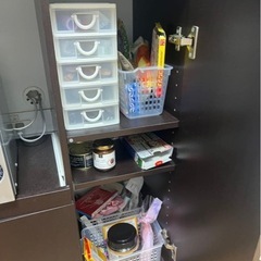 食器棚の画像