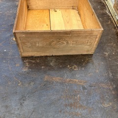 木箱の画像