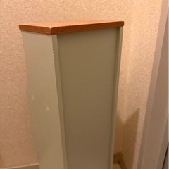 トイレ収納の画像