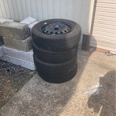 スノータイヤ　現状販売 特価 家具 インテリア 収納 新生活 引越し 工具 机 事務所 店舗 オフィス 中古 リサイクル の画像