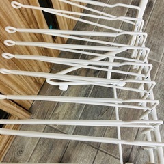 山善　スラックスハンガー　ホワイト　10本掛けの画像