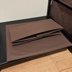 ハンガーラック付き収納棚　キャスター付き(ロックあり)の画像