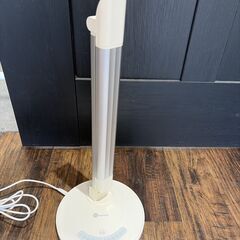 美品 TaoTronics デスクライト (ホワイト)  TT-DL13ヒカキンの画像