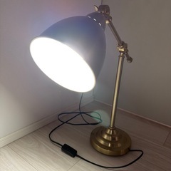 IKEA  バロメーテル  ワークランプ ゴールドの画像