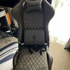 ゲーミングチェアの画像