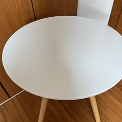 韓国風テーブル　　の画像