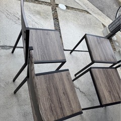 ダイニングテーブル4人掛けの画像