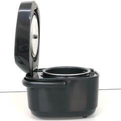 ss8097　アイリスオーヤマ 炊飯器 KRC-MC30-B 3合炊き ブラック 銘柄炊き IRIS OHYAMA 圧力IH式 IHジャー炊飯器 黒×赤 炊飯ジャー 小さめ 一人暮らし 炊飯器 中古の画像