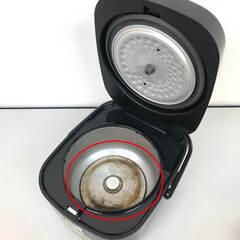 ss8097　アイリスオーヤマ 炊飯器 KRC-MC30-B 3合炊き ブラック 銘柄炊き IRIS OHYAMA 圧力IH式 IHジャー炊飯器 黒×赤 炊飯ジャー 小さめ 一人暮らし 炊飯器 中古の画像