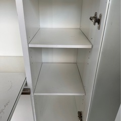 食器棚の画像