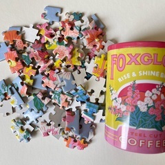 おもちゃや工作用品まとめ売りの画像