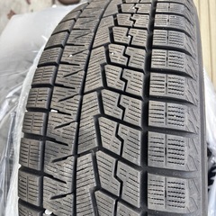 スバル　フォレスター　スタッドレスタイヤの画像