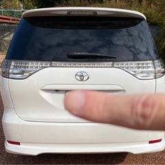 トヨタ【エスティマ】8人乗りの画像