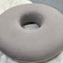 厚めの円座クッション【出産後数日使用のみ】の画像