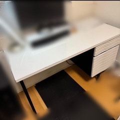 デスク&チェアの画像