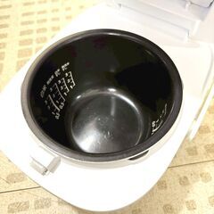 東芝/TOSHIBA 炊飯器 RC-5XW 2025年製 3合炊 IHの画像