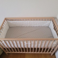 IKEA ベビーベッドの画像