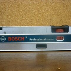 ☆BOSH デジタルレベル GIM60L デジタル水平器 ボッシュ マグネット式 全長620mm 電池式 レーザー光 非接触計測 水平計測 垂直計測 札幌市 豊平区 平岸店の画像