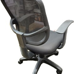 リクライニングメッシュデスクチェアの画像