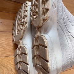 FILA ボアスニーカーベージュUFW22049072 Disruptor 2 Shearling スニーカー 靴 冬もこもこ24cmの画像