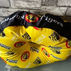 ［アミューズメント商品］2025阪神タイガースビーズクッションの画像