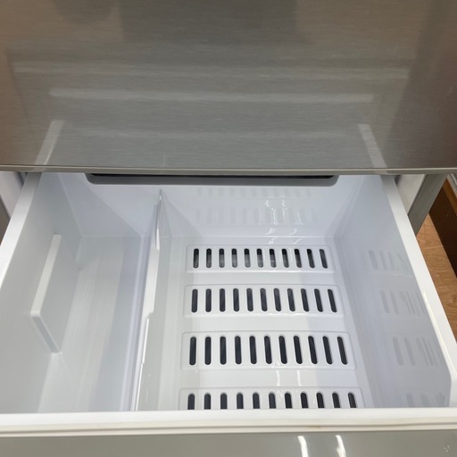 ☆ドリーム荒牧店☆ジモティー割引有☆【クリーニング済】AQUA/2ドア冷蔵庫/AQR-13K/126L/2021年製