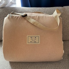 【お譲り先決定】折りたたみベビーベッドの画像