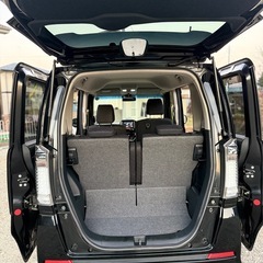 HONDA N BOX CUSTOMの画像