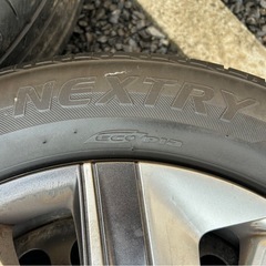 秋まで使用の夏タイヤ／溝なしの画像