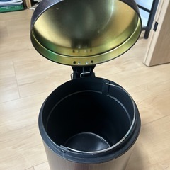 【あげます】ゴミ箱の画像