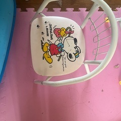 歩行器、椅子の画像