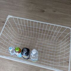 金属製のカゴ★バスケット★色々収納できるカゴ3個セットの画像