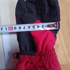 問合せ中　さしあげます　冬手袋　スキーグローブ　雪遊び　サイズ１４０の画像