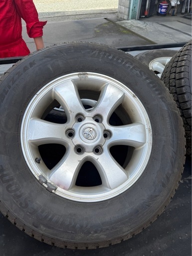 265/65r17　4本セット　ランクル　プラド　スタッドレス　純正ホイール　17インチ　139.7