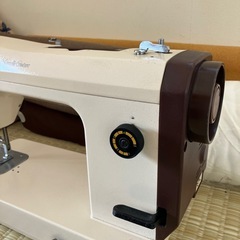 ブラザー　Nouvelle Couture 職業用ミシン　中古 　の画像