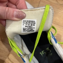 adidas  フットサルシューズ 25.5cm
の画像