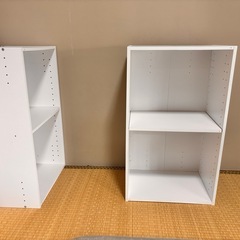 板2枚と2段ボックス3つの画像