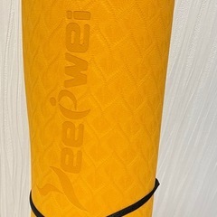 未使用ヨガマット　オレンジの画像